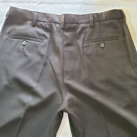 HAGGAR Black Classic Fit Cool 18 Pro Dress Pants, 36W X 34L - Picture 3 of 8